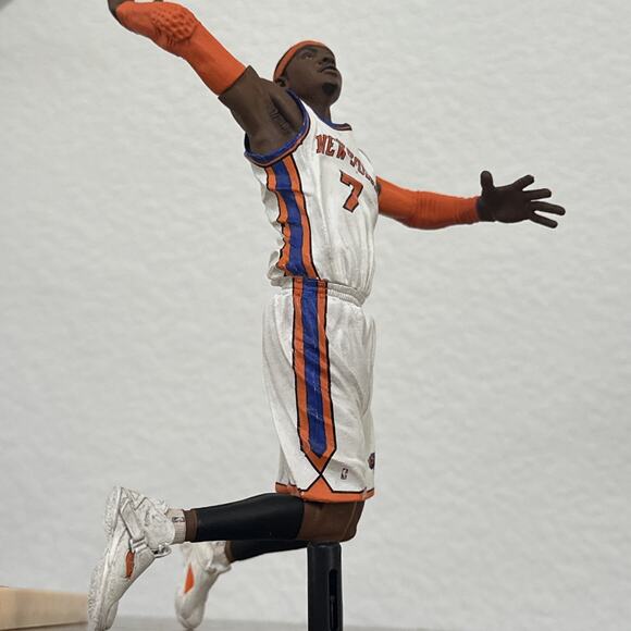 Carmelo Anthony New York Knicks NBA White Jersey, Denver Nuggets Figure Lot - Picture 15 of 16